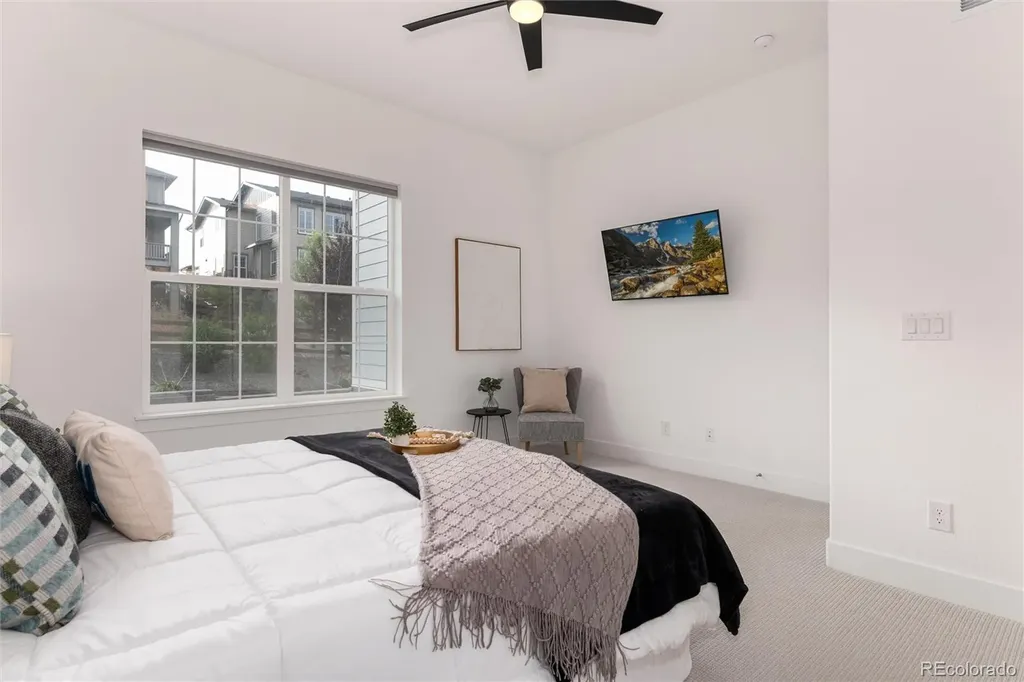6689 S Vandriver Way Aurora CO 80016