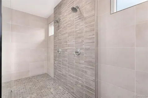 6689 S Vandriver Way Aurora CO 80016