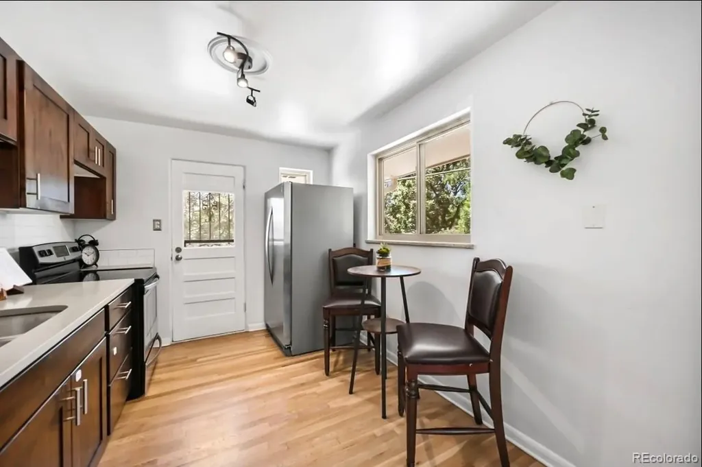 3286 W Fairview Place Denver CO 80211