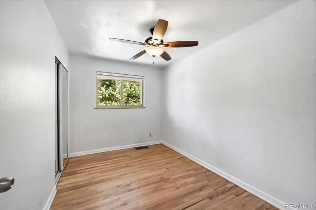 3286 W Fairview Place Denver CO 80211