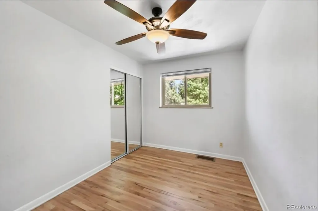 3286 W Fairview Place Denver CO 80211