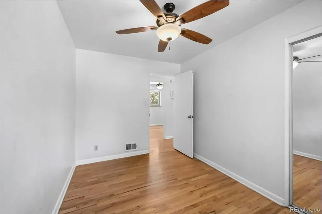 3286 W Fairview Place Denver CO 80211