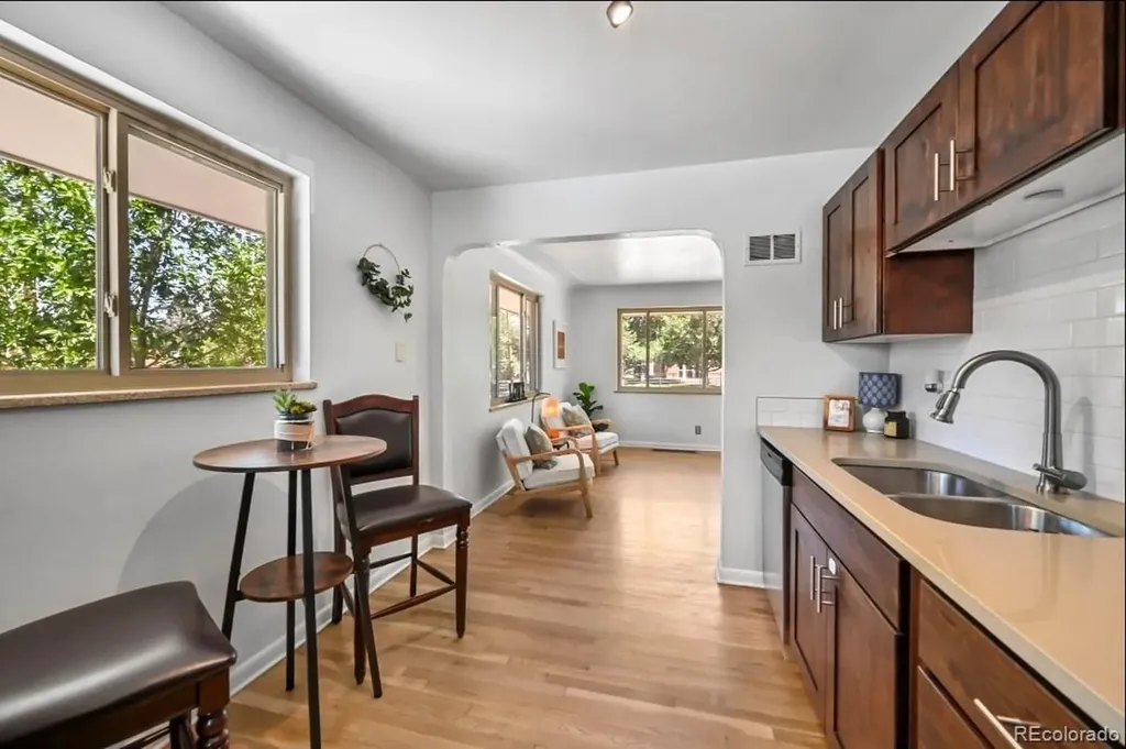 3286 W Fairview Place Denver CO 80211
