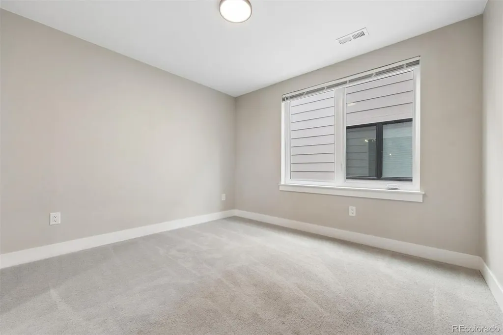 2147 S Bellaire Street Denver CO 80222