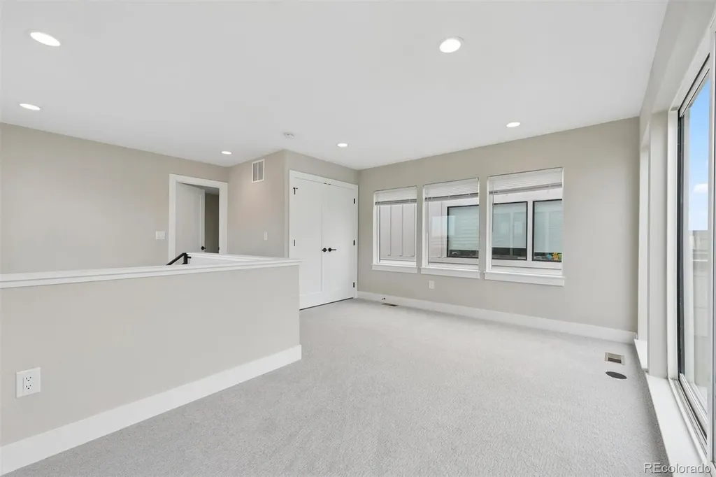 2147 S Bellaire Street Denver CO 80222