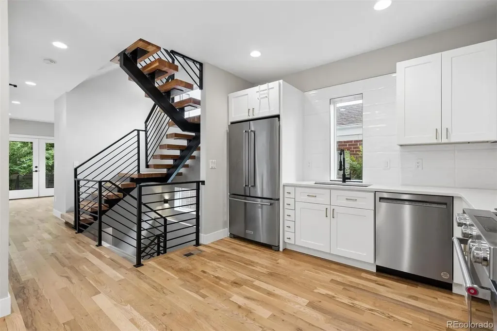 2147 S Bellaire Street Denver CO 80222