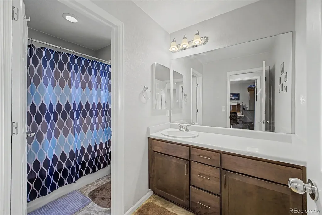 4780 N Jasper Street Denver CO 80239