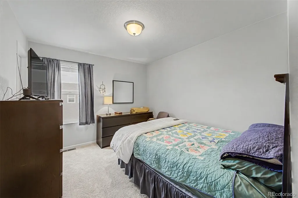 4780 N Jasper Street Denver CO 80239