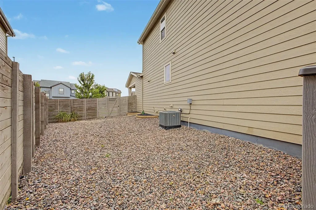 4780 N Jasper Street Denver CO 80239