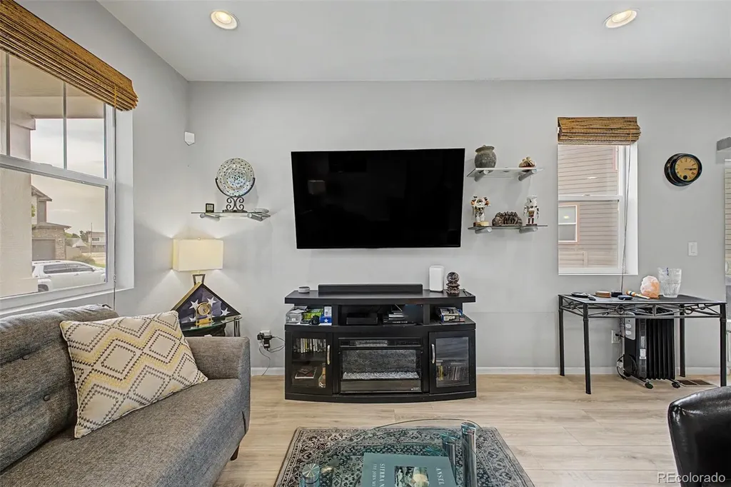 4780 N Jasper Street Denver CO 80239