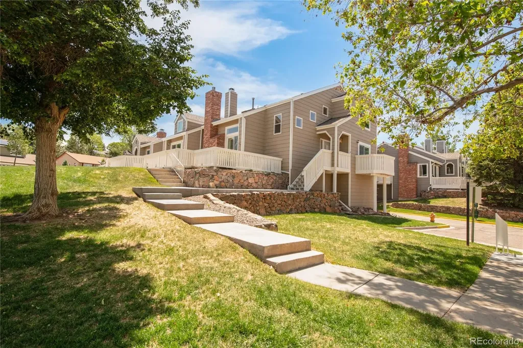 155 Blue Spruce Court Highlands Ranch CO 80126