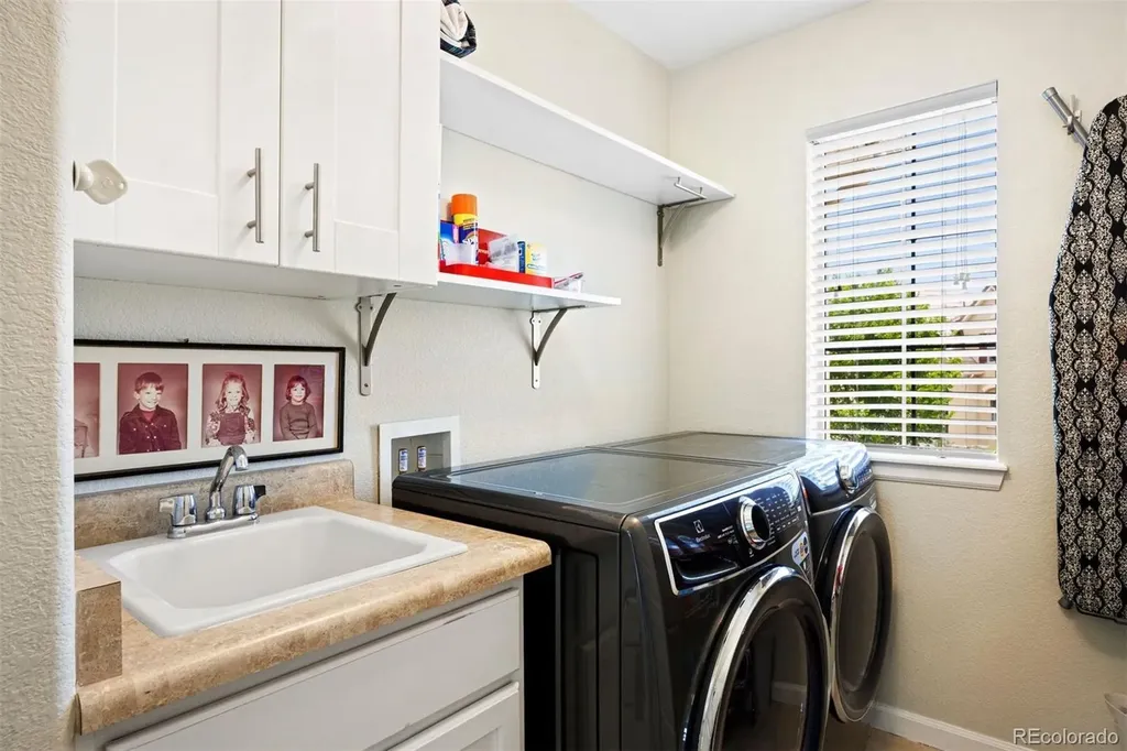 2559 S Kendrick Street Denver CO 80228
