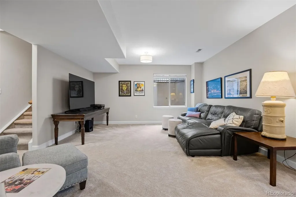 2559 S Kendrick Street Denver CO 80228