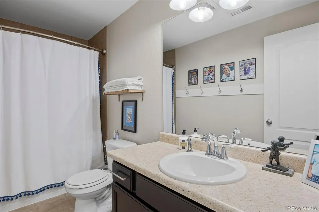2559 S Kendrick Street Denver CO 80228