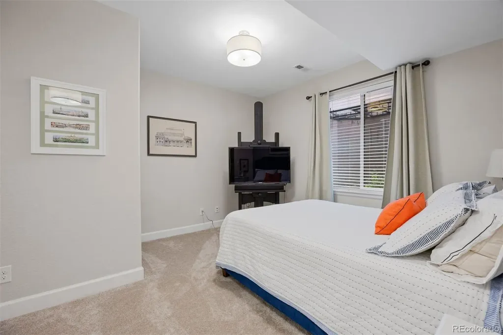 2559 S Kendrick Street Denver CO 80228