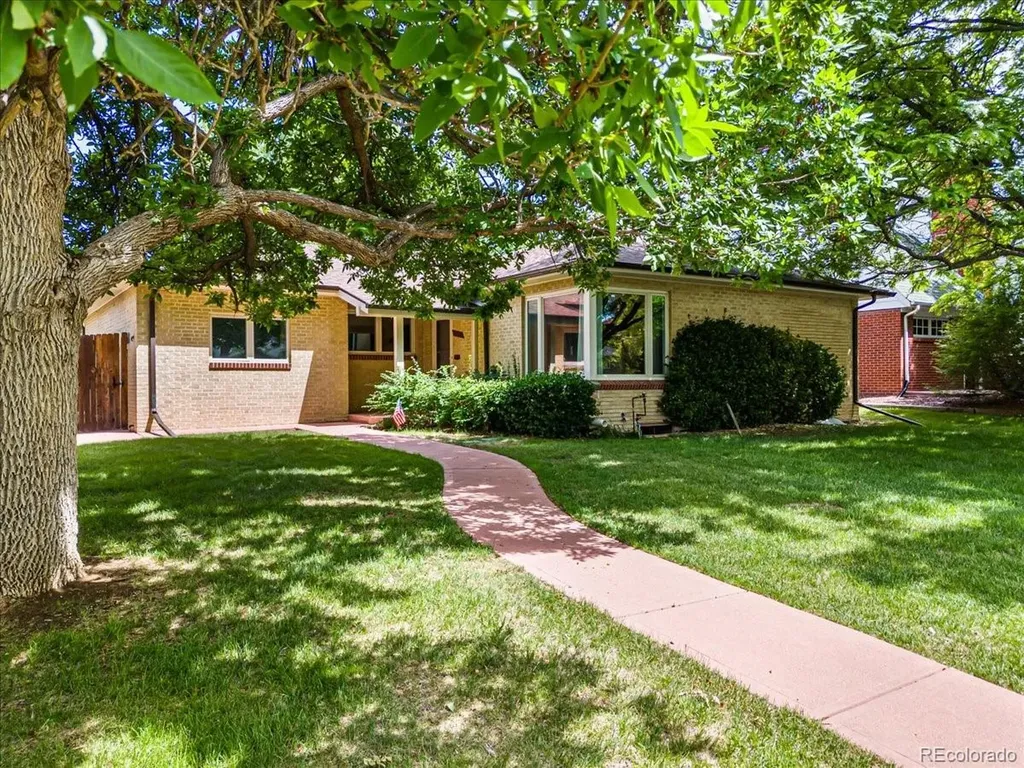 3250 S Dexter Street Denver CO 80222
