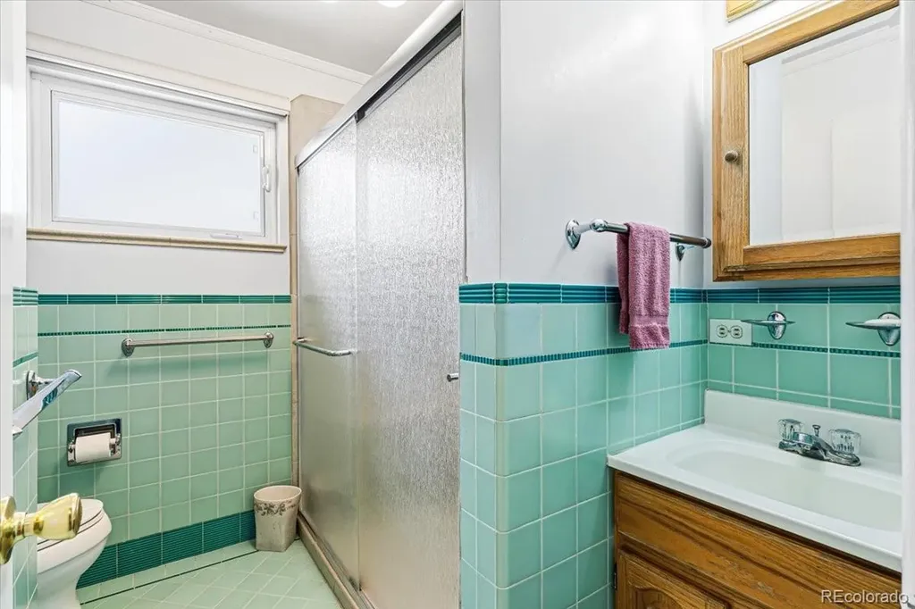 3250 S Dexter Street Denver CO 80222