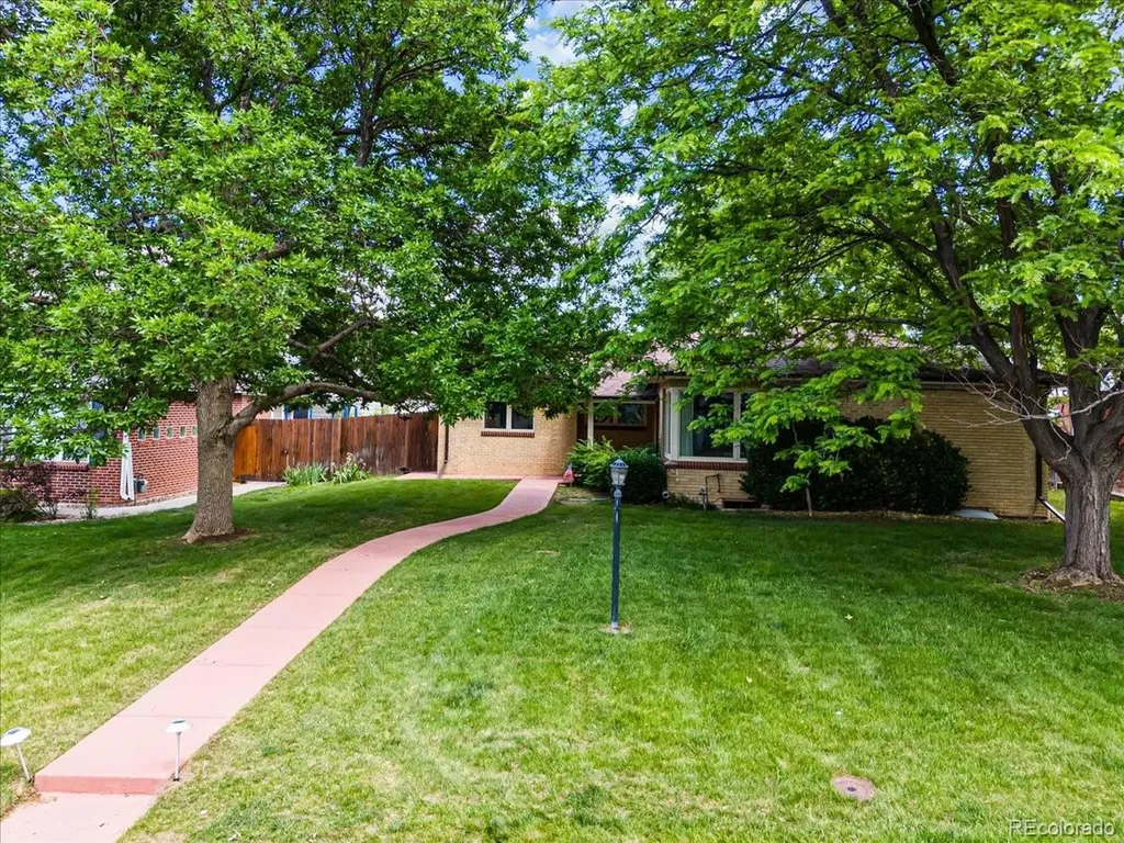 3250 S Dexter Street Denver CO 80222