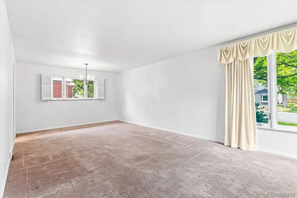 3250 S Dexter Street Denver CO 80222