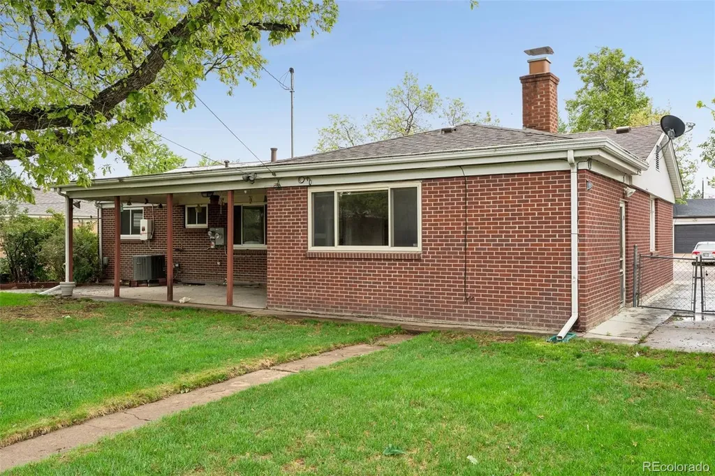 3225 W Chenango Avenue Englewood CO 80110