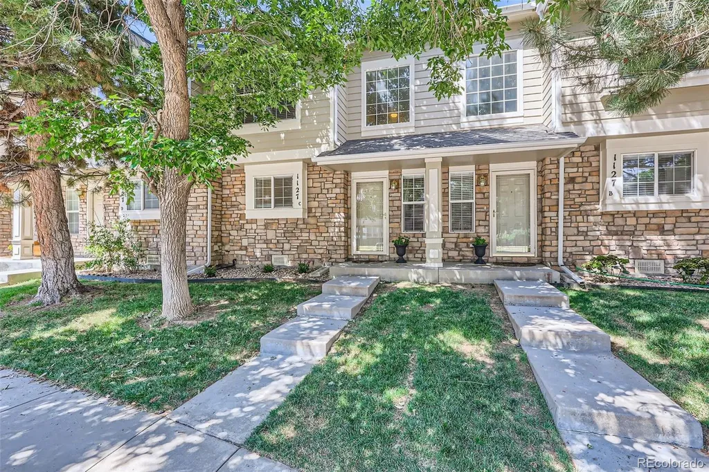 1127 S Ventura Circle Aurora CO 80017