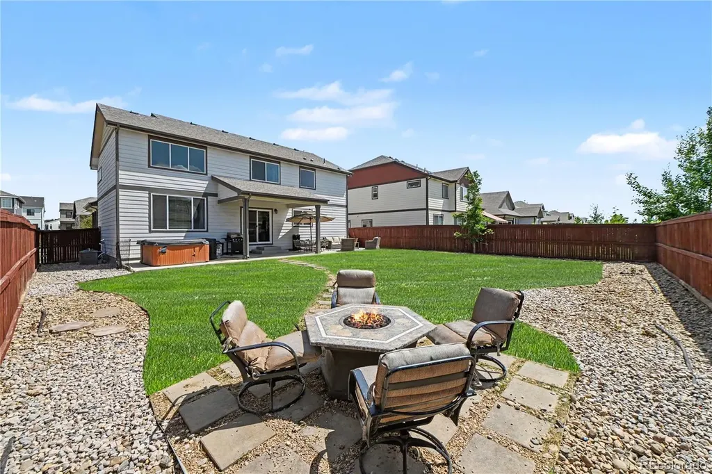 1676 Country Sun Drive Windsor CO 80550