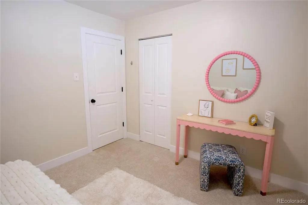 647 S Jasmine Way Denver CO 80224