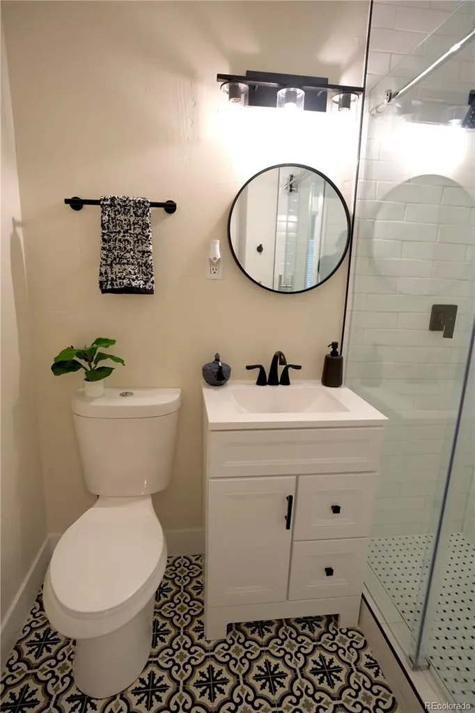 647 S Jasmine Way Denver CO 80224