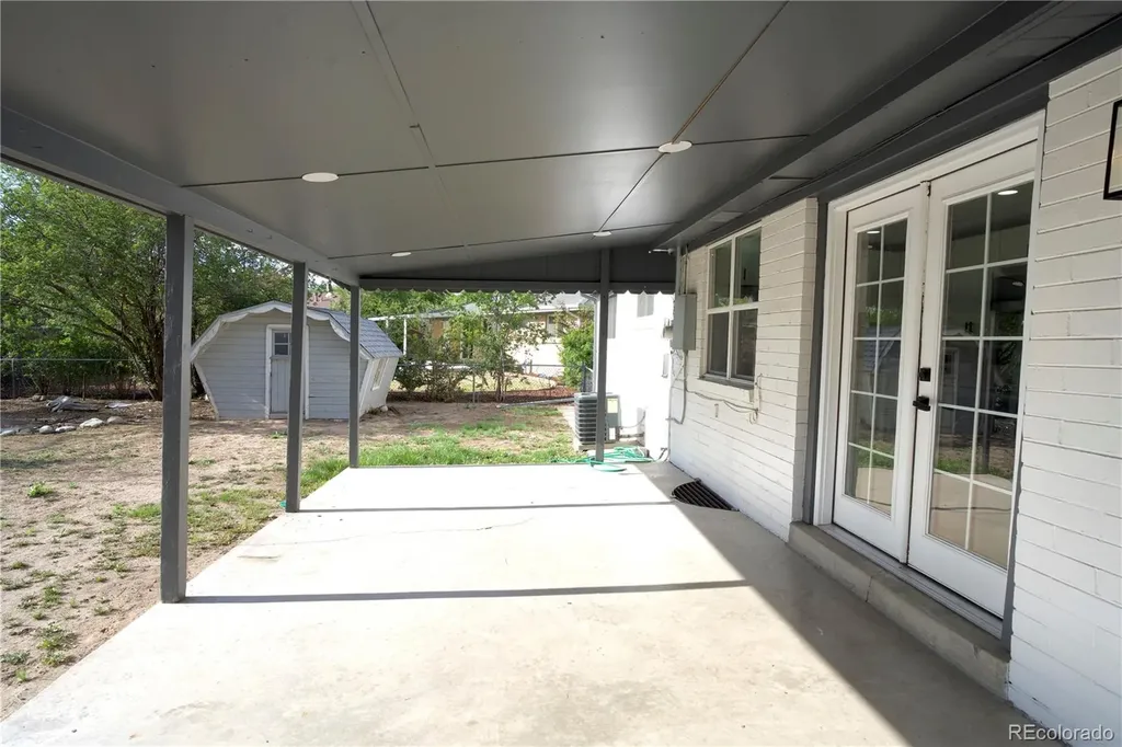 647 S Jasmine Way Denver CO 80224