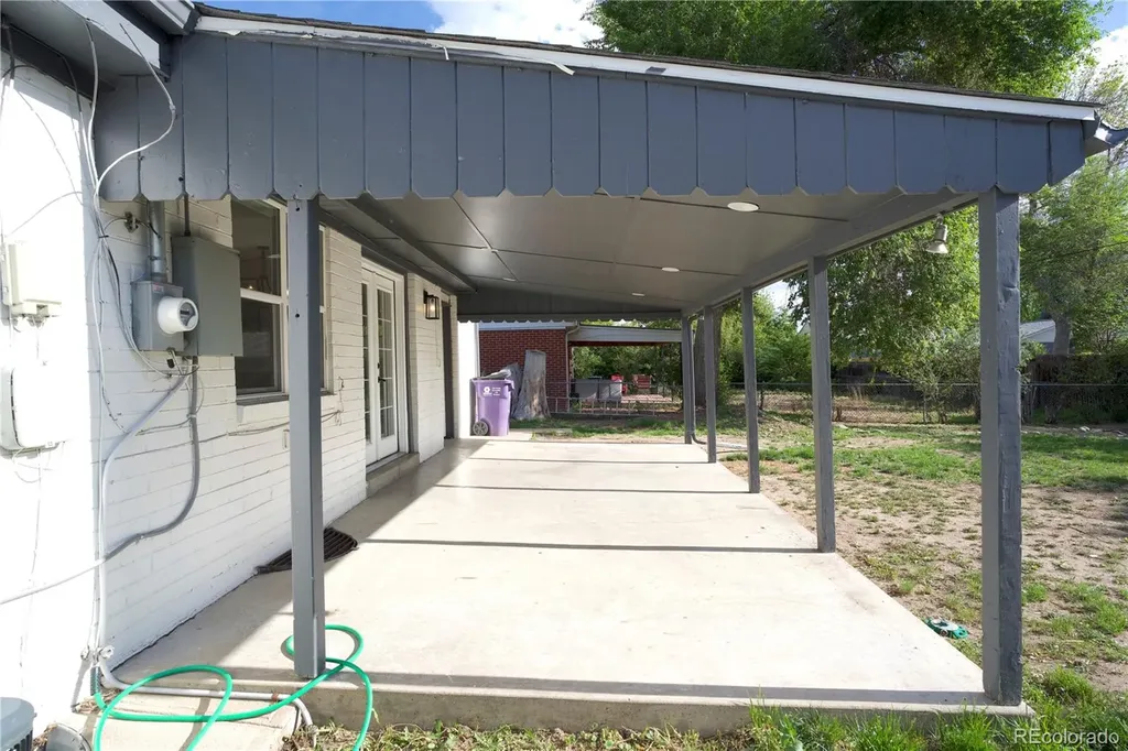 647 S Jasmine Way Denver CO 80224