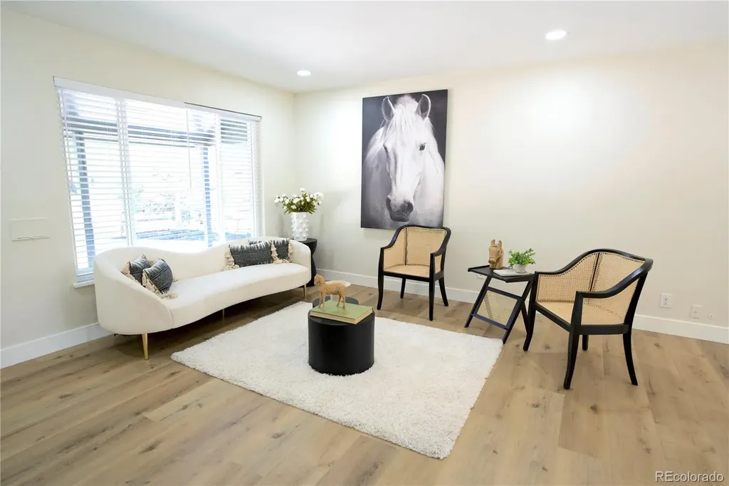 647 S Jasmine Way Denver CO 80224