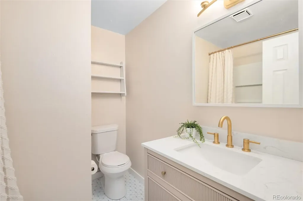 2161 S Allison Court Lakewood CO 80227