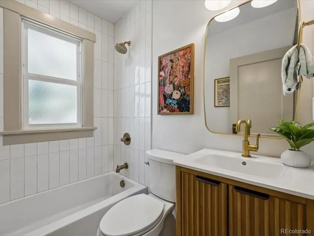 2589 N Glencoe Street Denver CO 80207