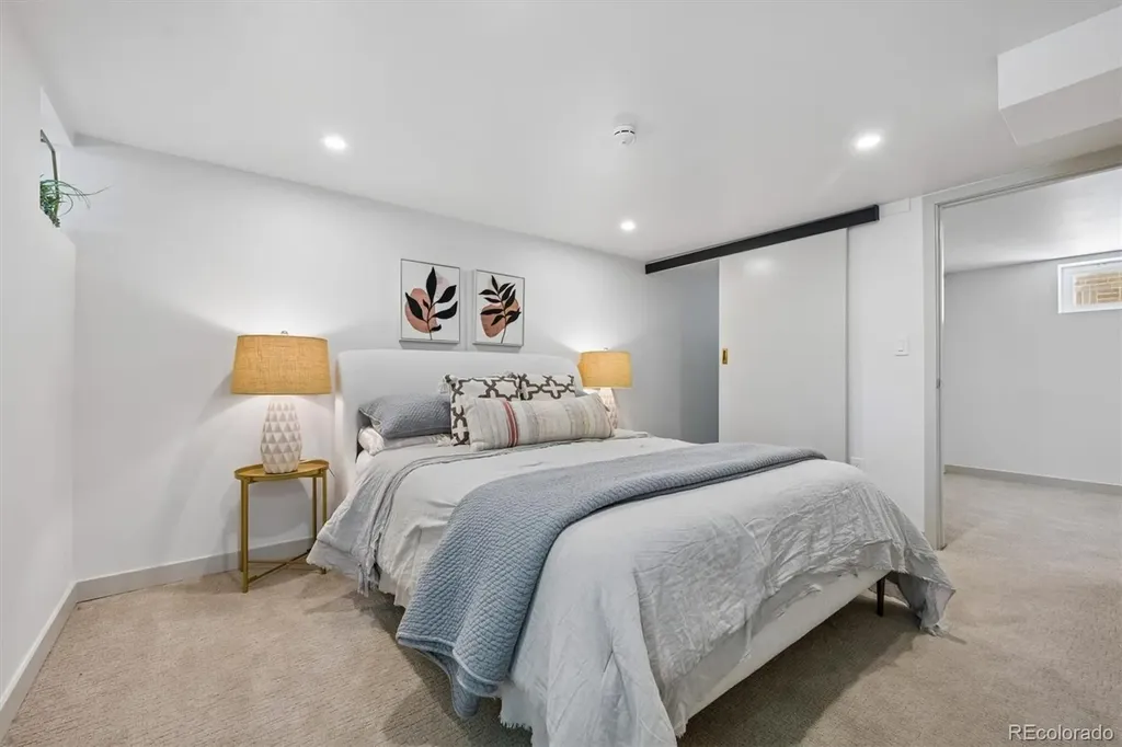 2589 N Glencoe Street Denver CO 80207
