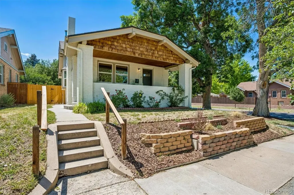2589 N Glencoe Street Denver CO 80207