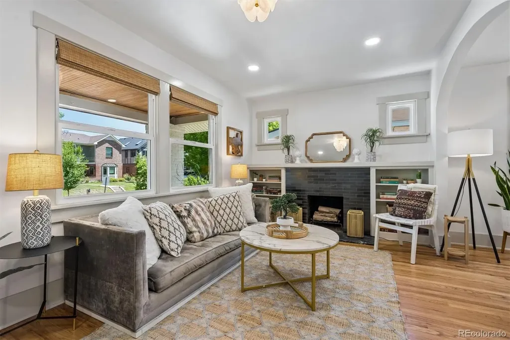 2589 N Glencoe Street Denver CO 80207
