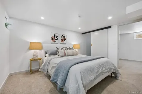 2589 N Glencoe Street Denver CO 80207