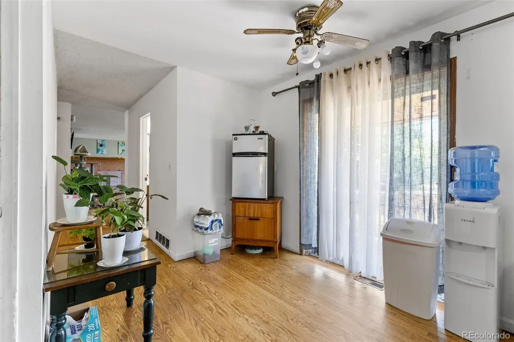 1413 S Kittredge Street Aurora CO 80017
