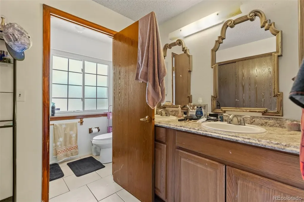 1413 S Kittredge Street Aurora CO 80017