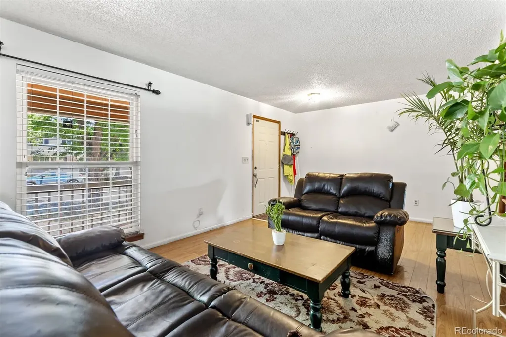 1413 S Kittredge Street Aurora CO 80017