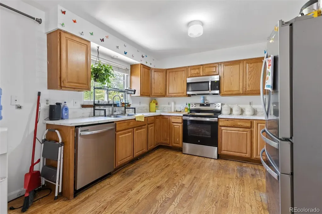 1413 S Kittredge Street Aurora CO 80017