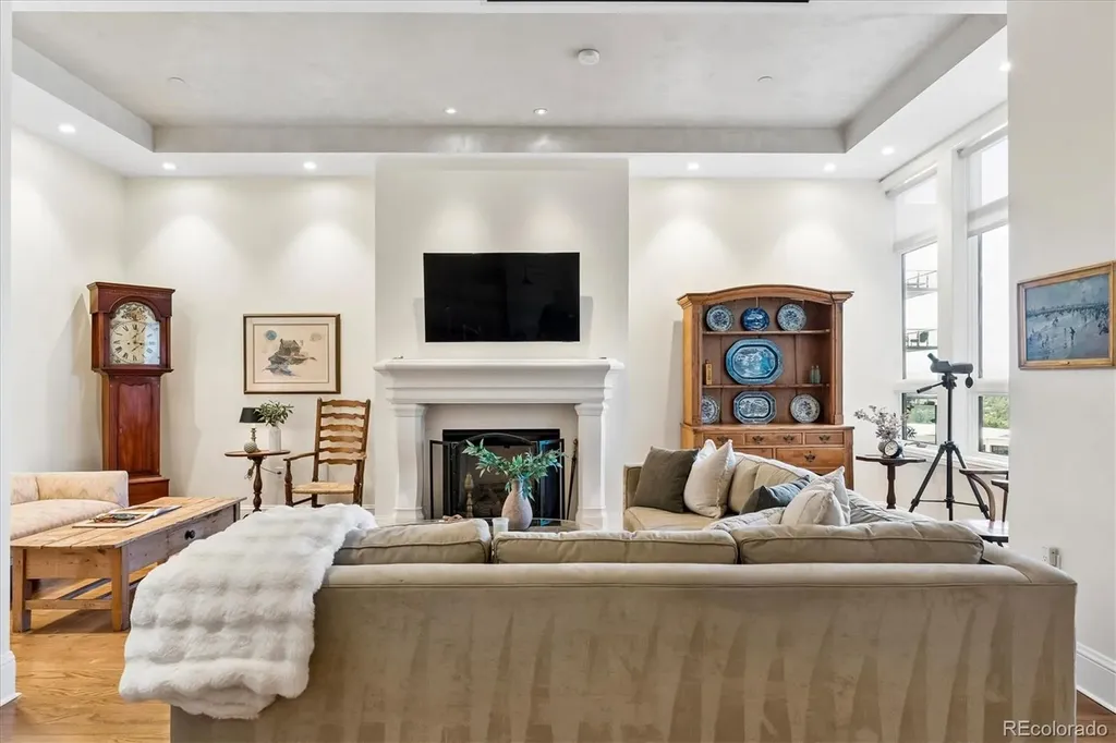 5455 Landmark Place Greenwood Village CO 80111