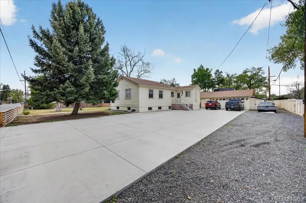 961 Kendall Street Lakewood CO 80214