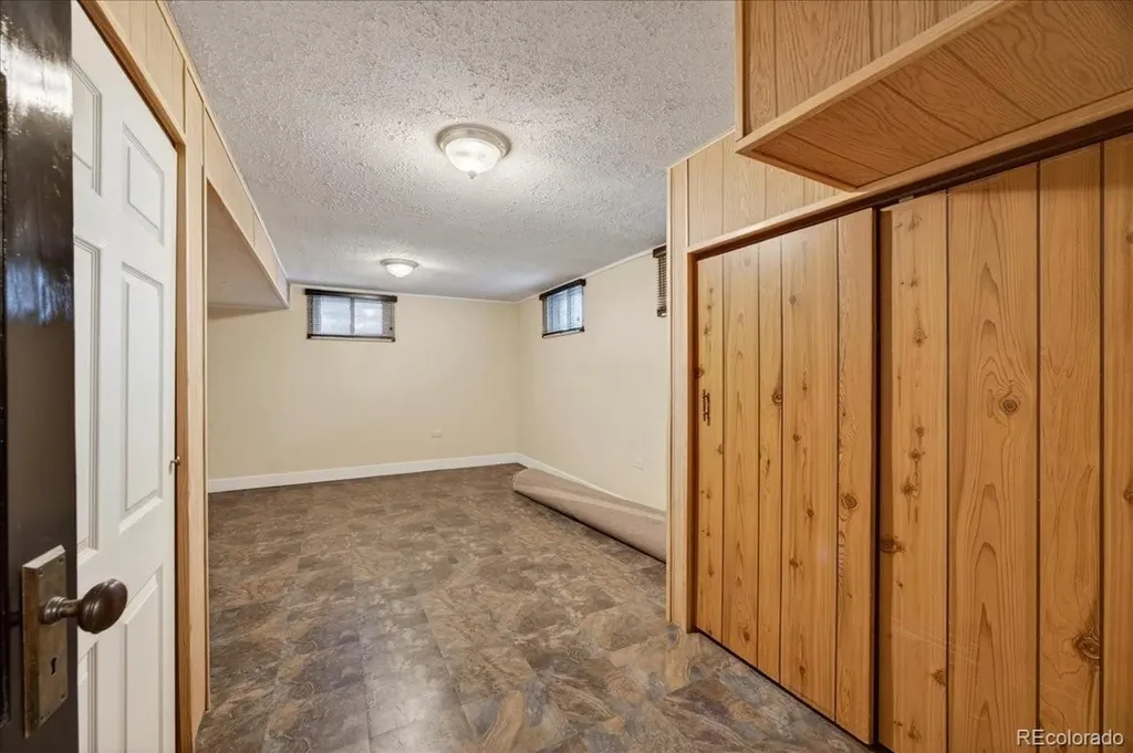 961 Kendall Street Lakewood CO 80214