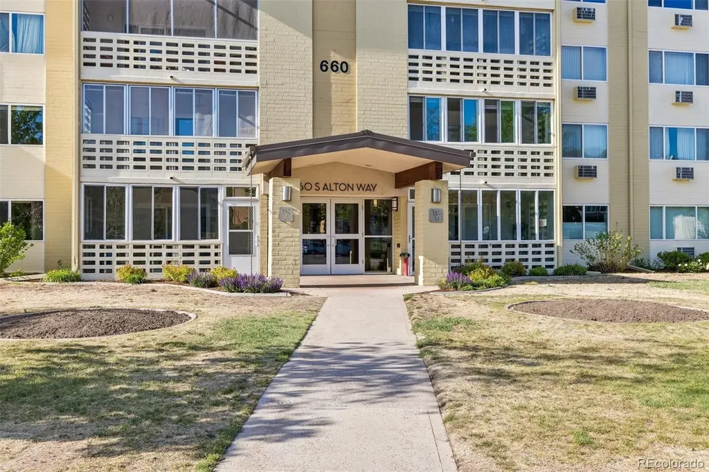 660 S Alton Way Denver CO 80247