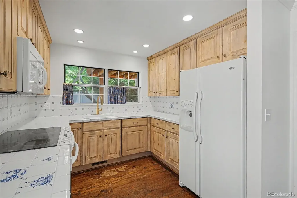 6130 E Briarwood Circle Englewood CO 80112