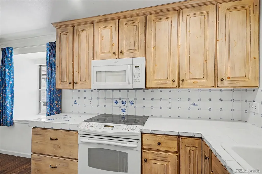 6130 E Briarwood Circle Englewood CO 80112