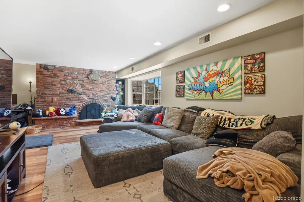 5751 E Ithaca Place Denver CO 80237