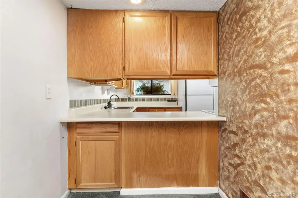 252 S Oman Road Castle Rock CO 80104
