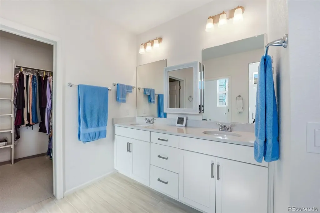 5102 N Quatar Street Aurora CO 80019